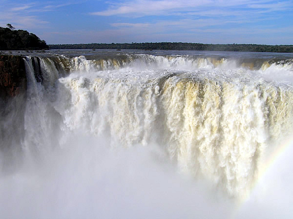 Garganta del Diablo (vista dal lato argentino), Cataratas del Iguazú, Argentina. Author and Copyright Marco Ramerini