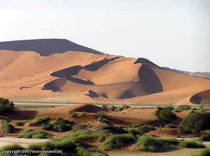 Sossusvlei, Deserto del Namib, Namib-Naukluft, Namibia. Author and Copyright Marco Ramerini