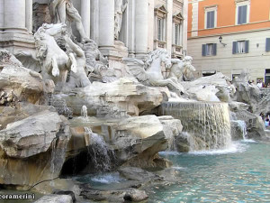 Fontana di Trevi, Roma, Italia. Author and Copyright Marco Ramerini