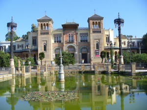Pabellón Mudéjar (Museo de Artes y Costumbres Populares), Plaza de América, Siviglia, Andalusia, Spagna. Author and Copyright Liliana Ramerini