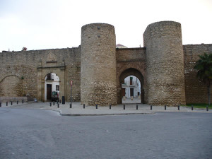 Puerta de Carlos V y puerta del Almocábar, Ronda, Andalusia, Spagna. Author and Copyright Liliana Ramerini