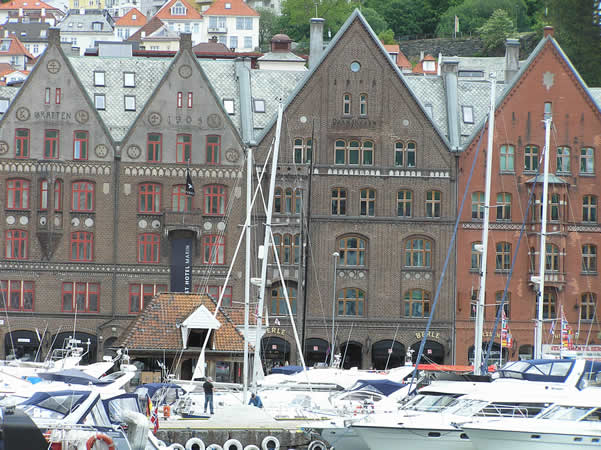 Bryggen, Bergen, Norvegia. Author and Copyright Marco Ramerini.,.