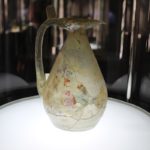 Vaso in vetro, Museo del vetro e della ceramica, Teheran, Iran. Autore e Copyright Marco Ramerini